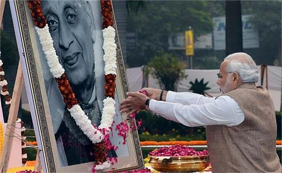 PM Modi pay tributes to Sardar patel