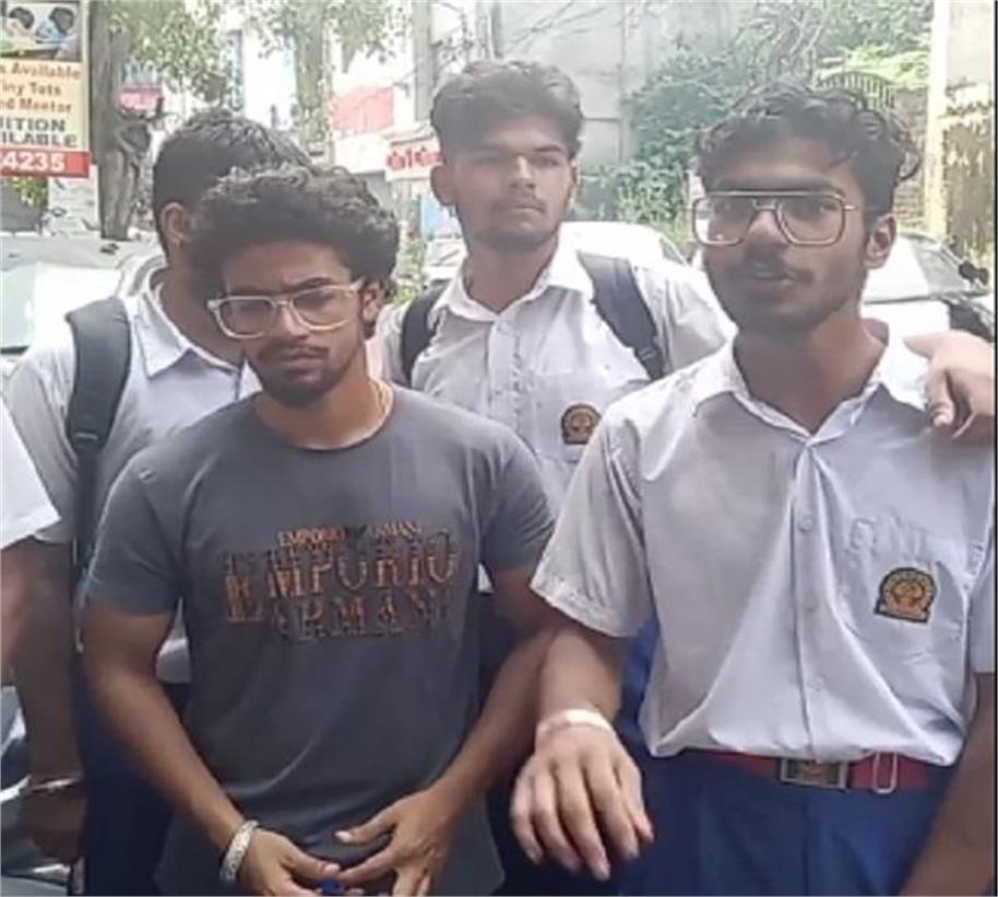 Jalandhar के School Students की बहादुरी, जान की भी नहीं की परवाह