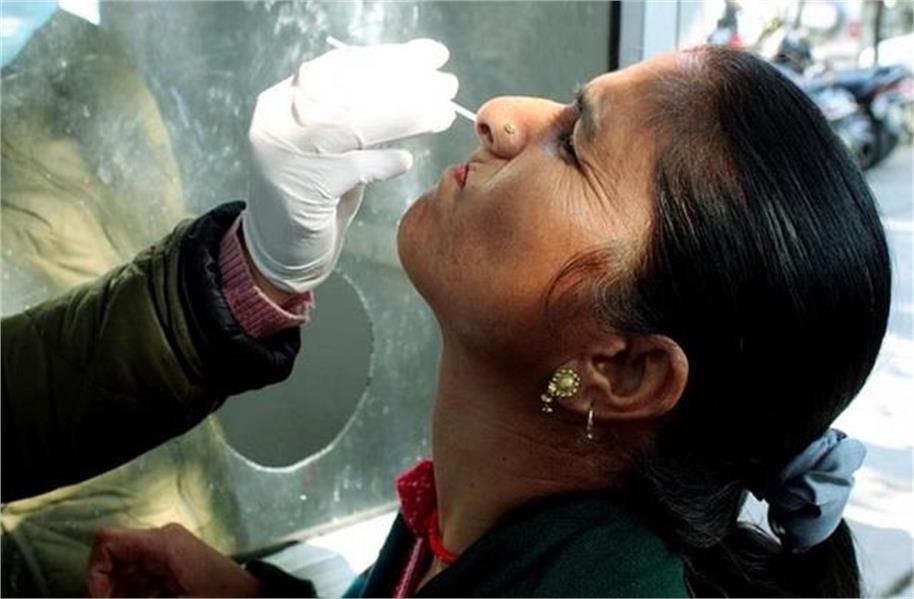 केरल में कोरोना के 115 नए केस, संक्रमण के बढ़ते मामलों को लेकर स्वास्थ्य विभाग ने कही यह बात